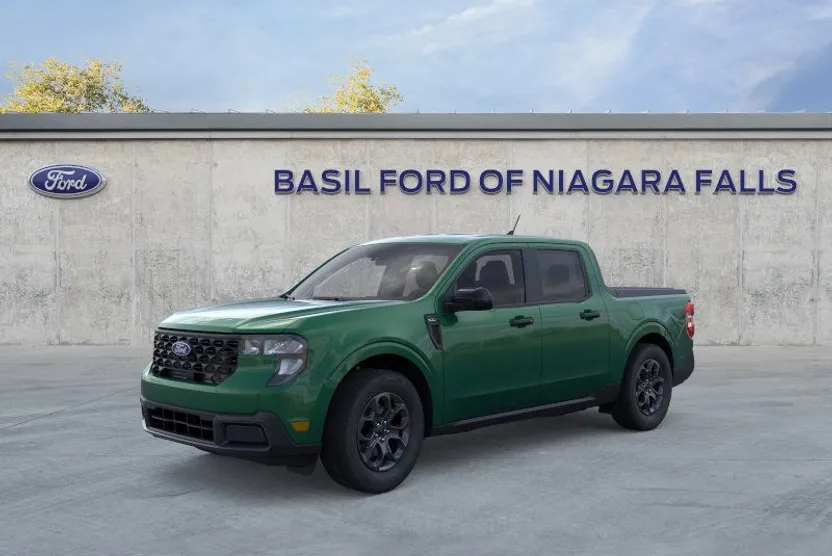 2025 Ford Maverick XLT photo 1