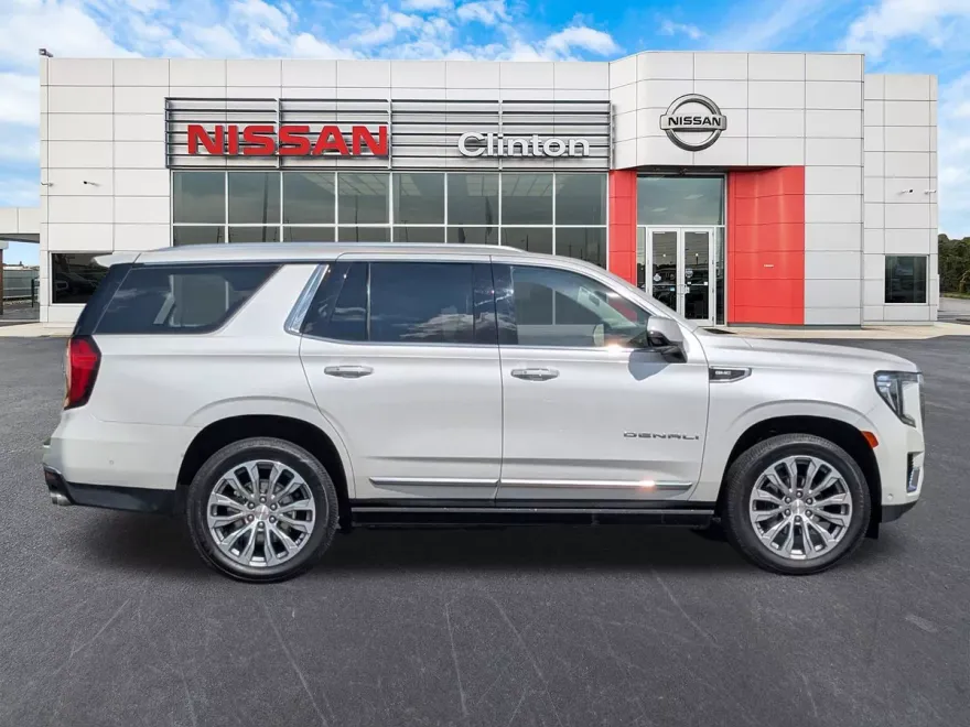 2023 Gmc Yukon Denali photo 1