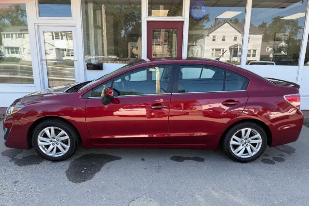 2016 Subaru Impreza 2.0i Premium photo 1