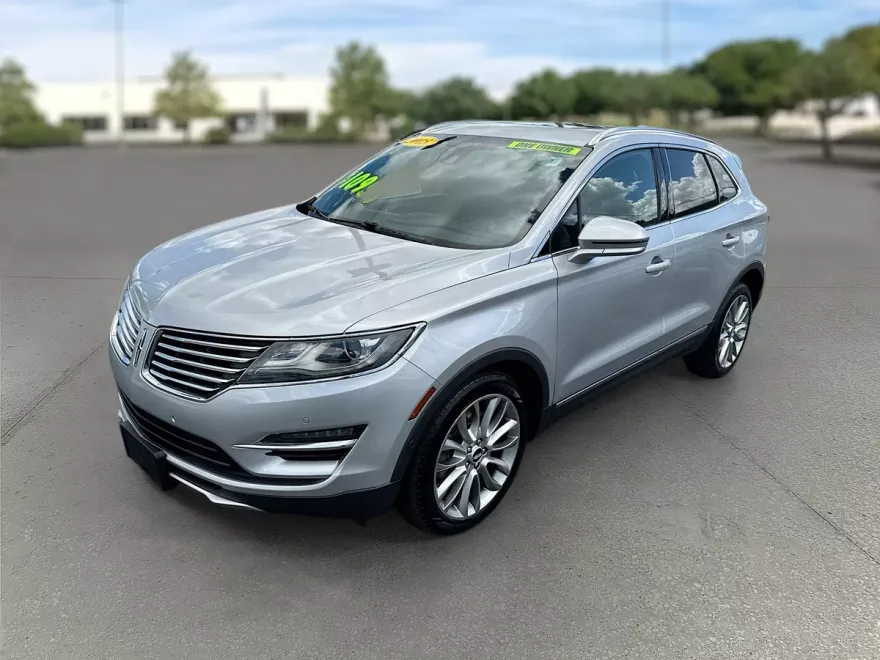2015 Lincoln MKC Base photo 1