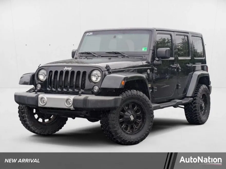 2015 Jeep Wrangler Unlimited Sahara photo 1