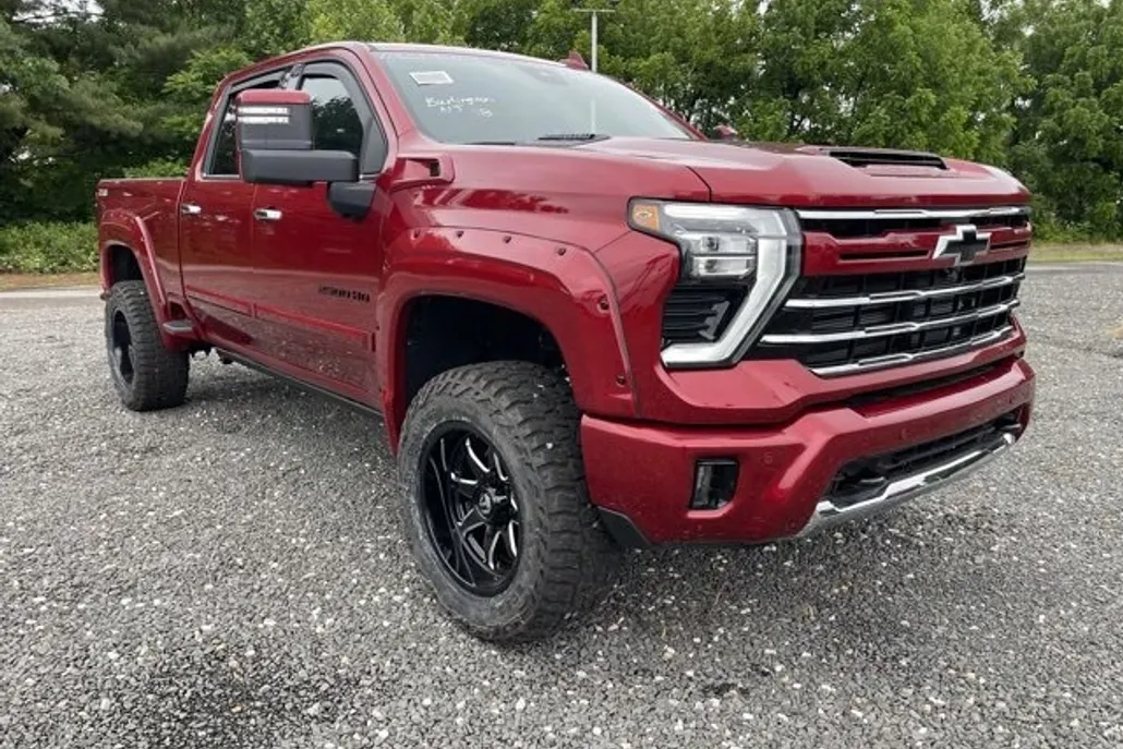 2025 Chevrolet Silverado 2500HD LTZ photo 1