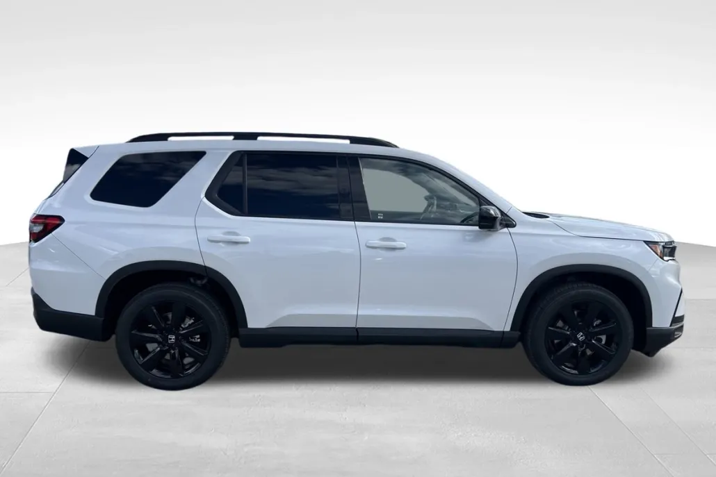 2025 Honda Pilot Black Edition photo 1