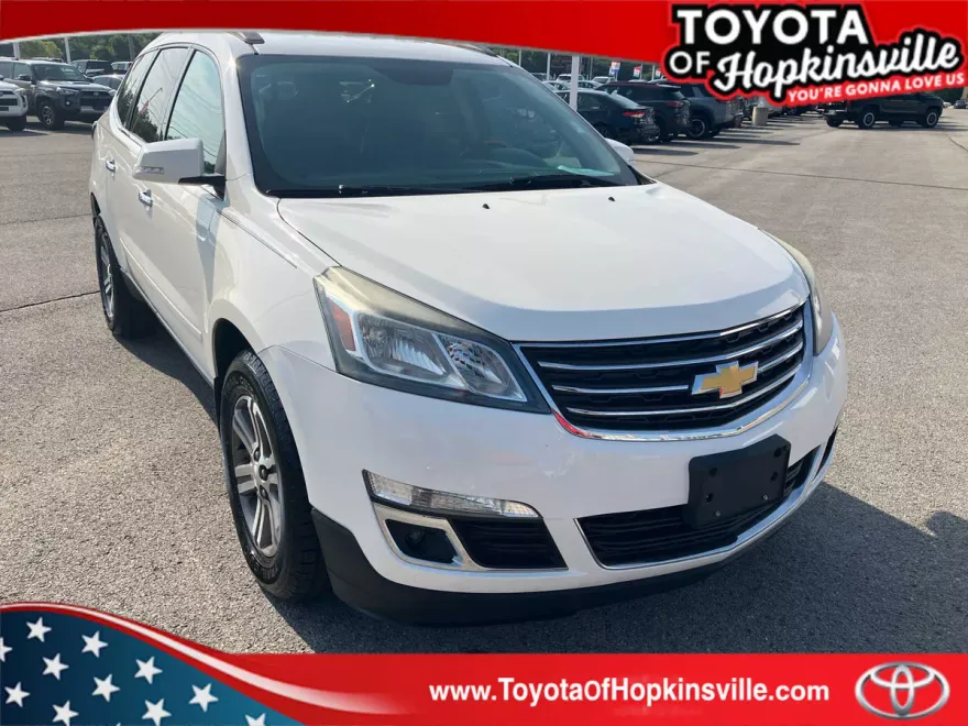 2015 Chevrolet Traverse 2LT photo 1