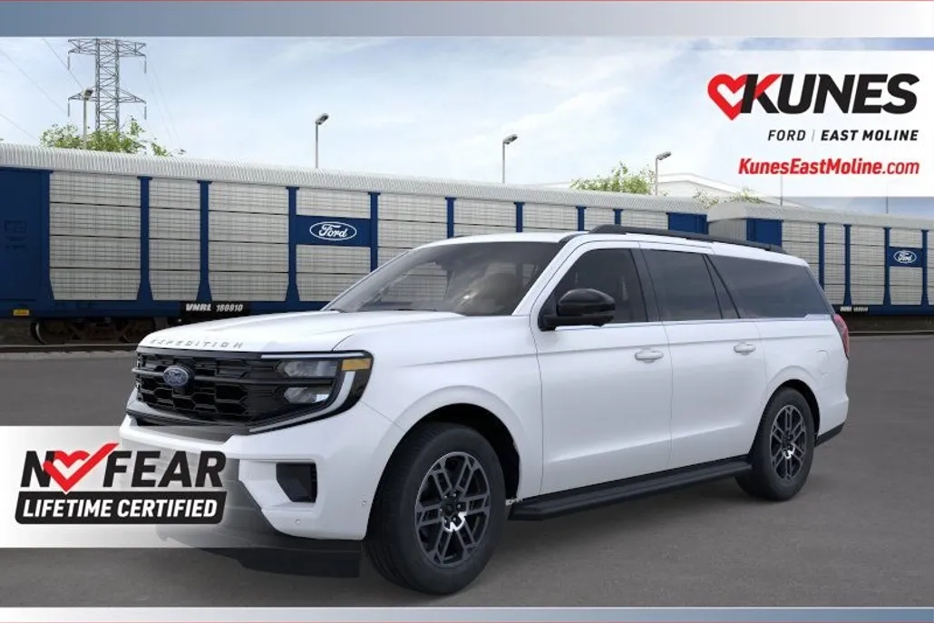 2025 Ford Expedition MAX photo 1