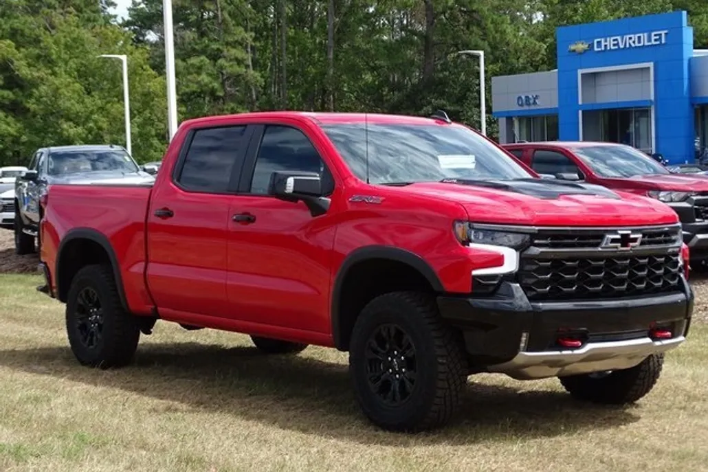 2024 Chevrolet Silverado 1500 ZR2 photo 1