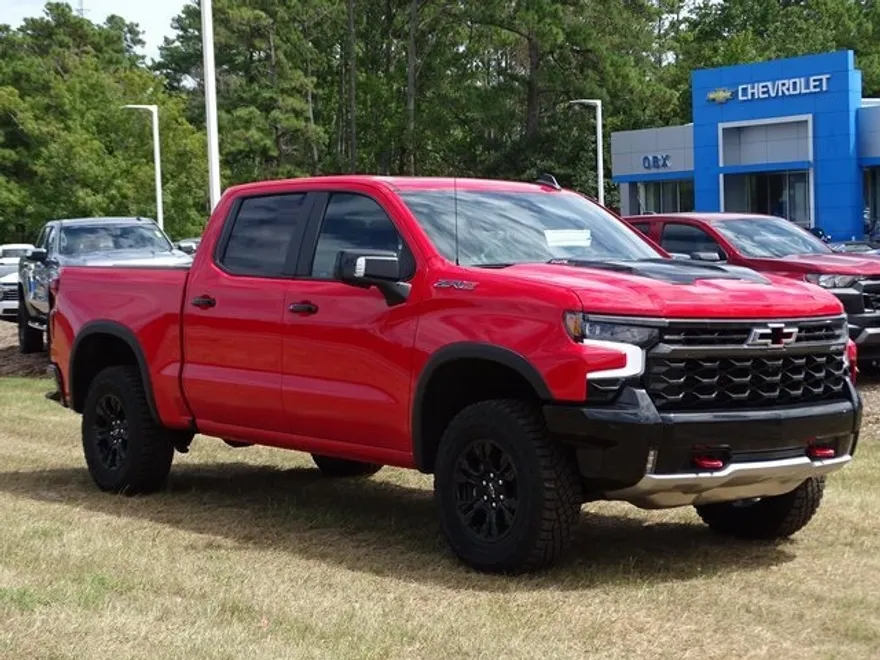 2024 Chevrolet Silverado 1500 ZR2 photo 1
