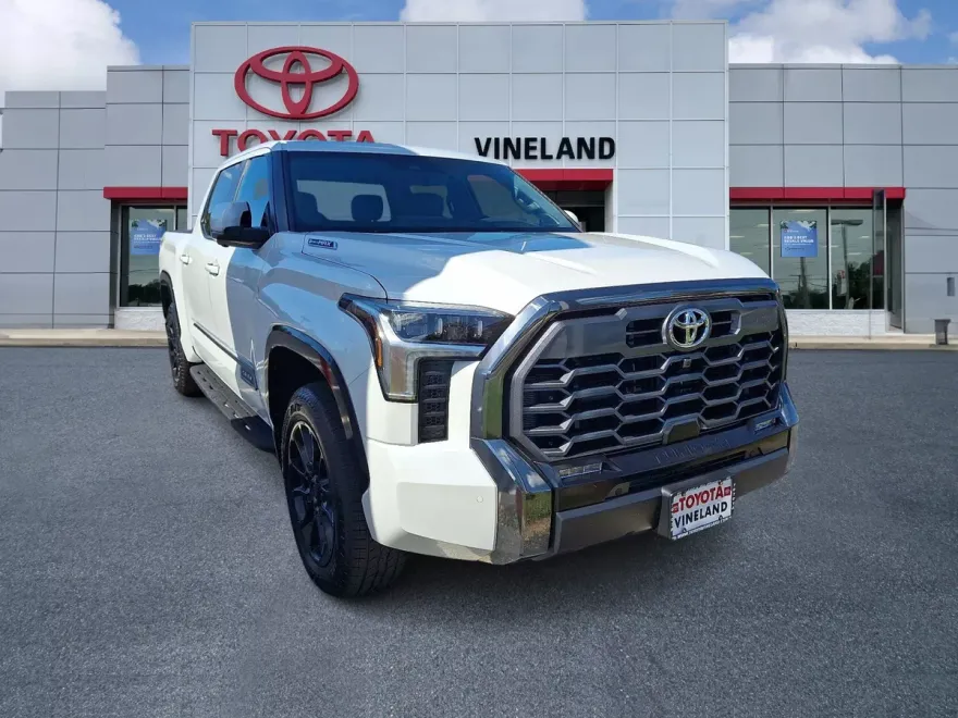2026 Toyota Tundra Platinum CrewMax photo 1