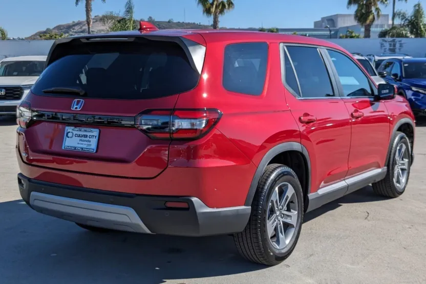 2025 Honda Pilot EX-L photo 1