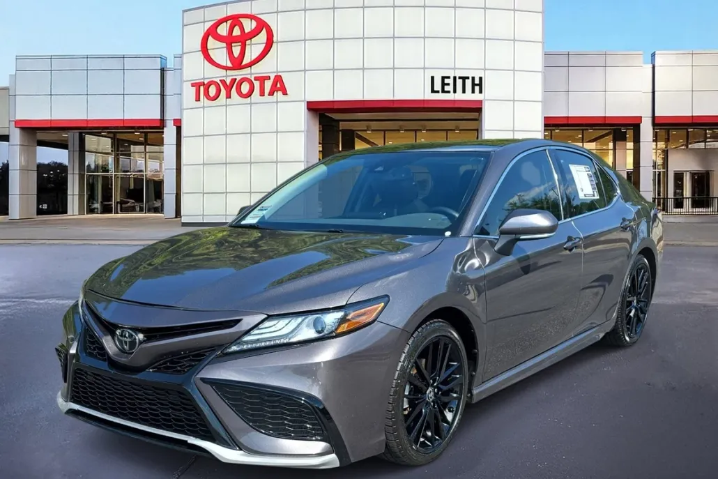 2022 Toyota Camry XSE photo 1