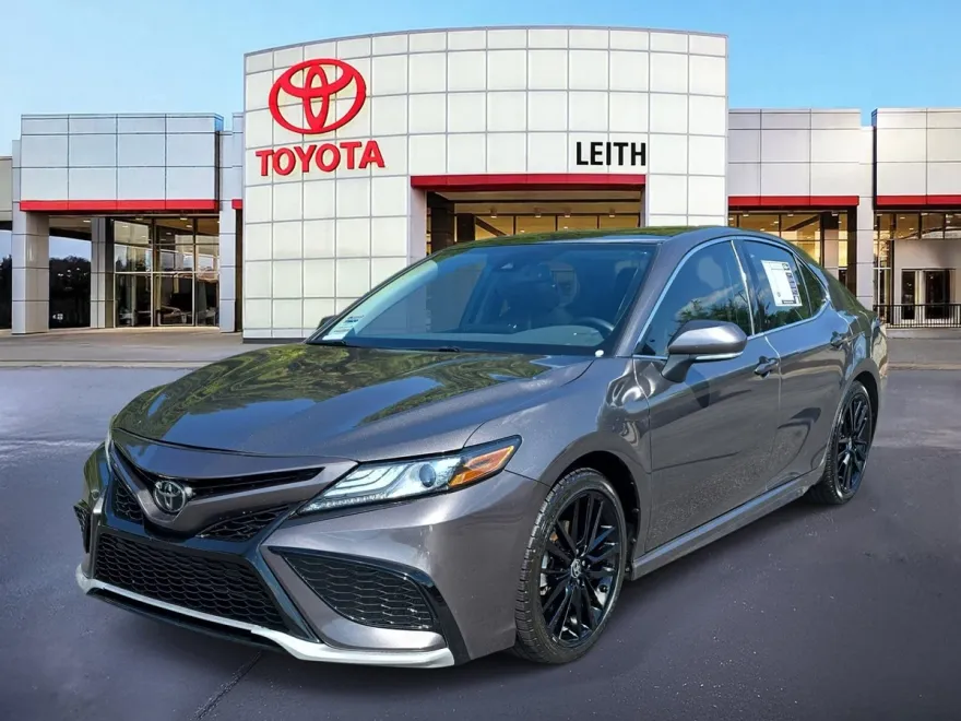2022 Toyota Camry XSE photo 1