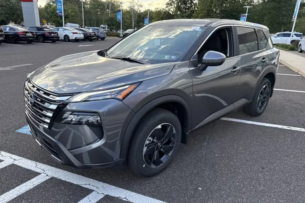 2026 Nissan Rogue SV photo 1