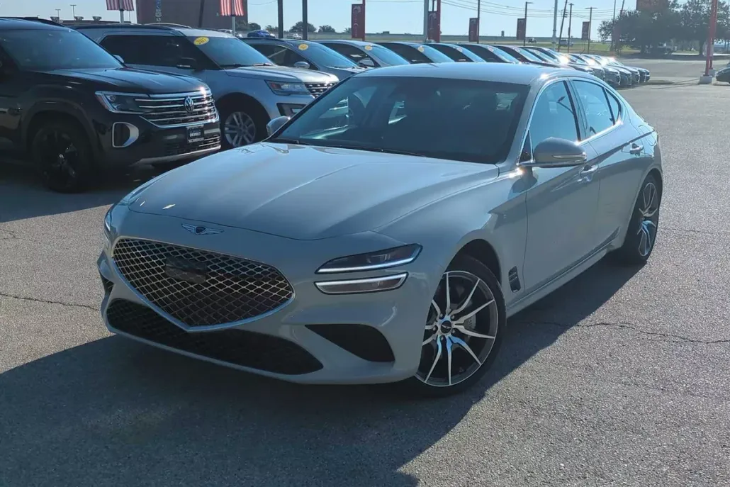 2025 Genesis G70 2.5T photo 1