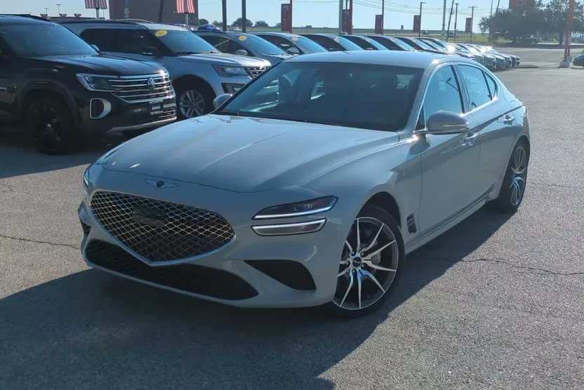 2025 Genesis G70 2.5T photo 1
