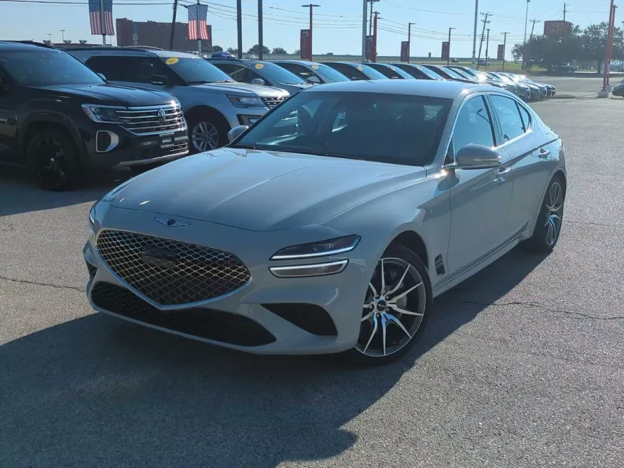 2025 Genesis G70 2.5T photo 1