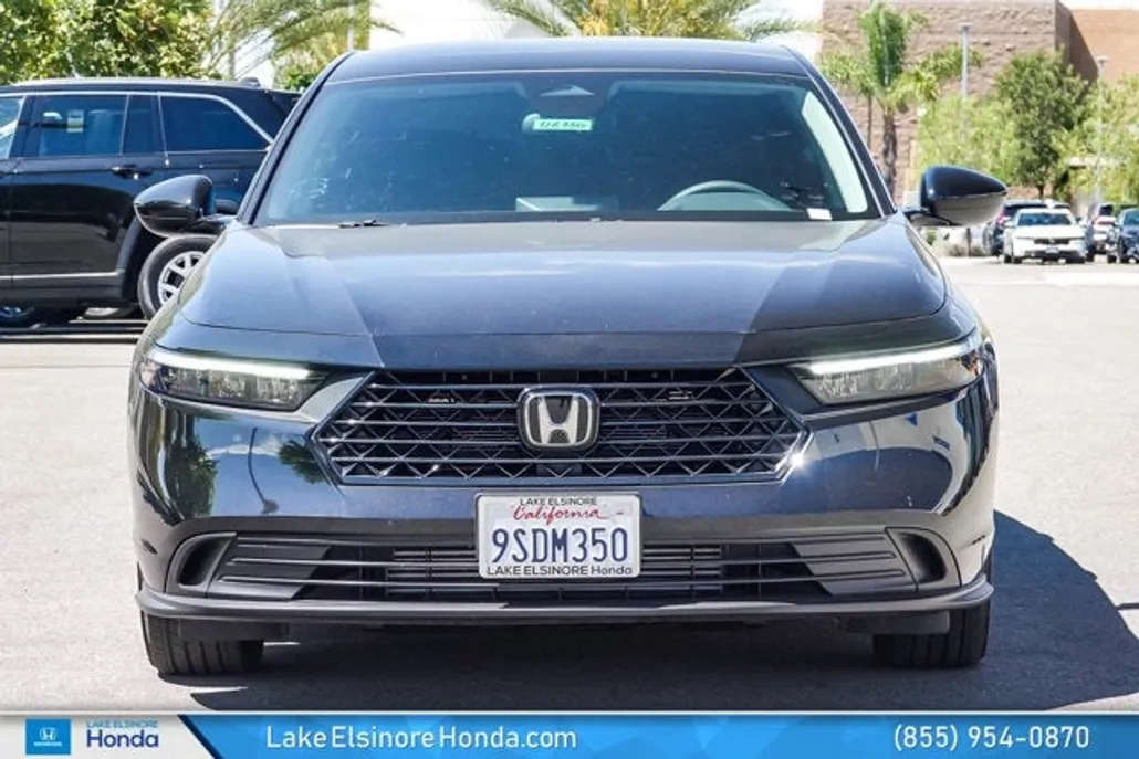 2025 Honda Accord LX photo 1