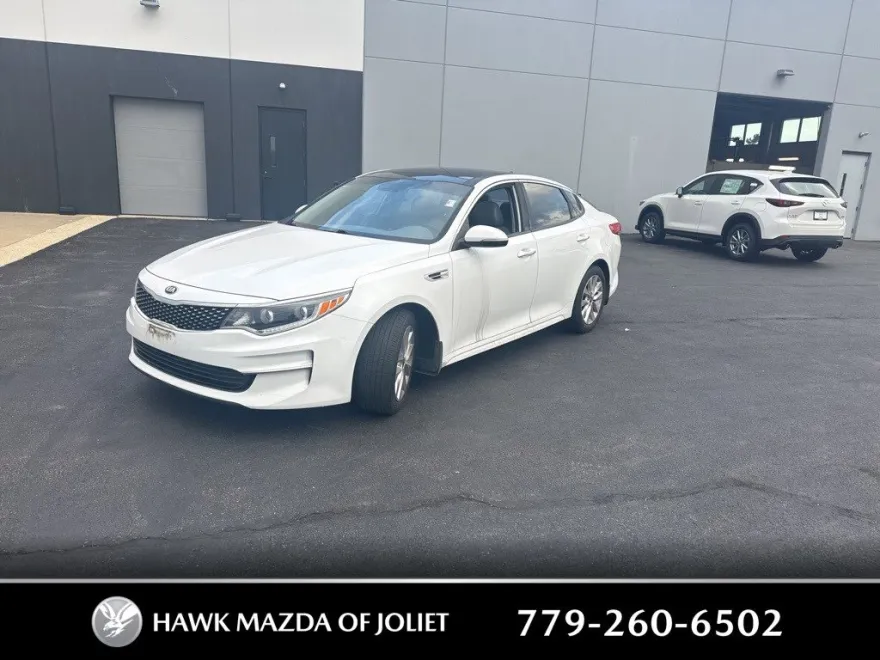 2016 Kia Optima EX photo 1