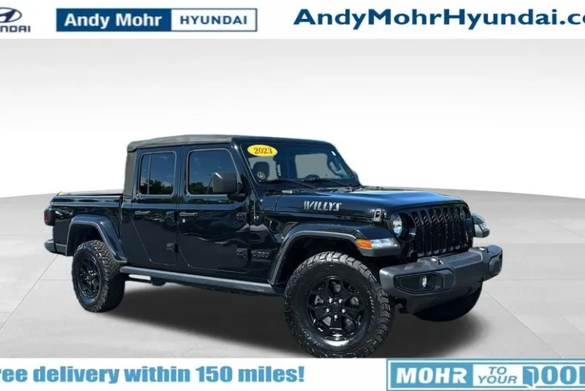 2023 Jeep Gladiator Willys photo 1