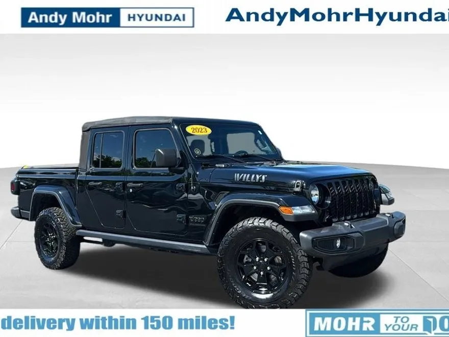 2023 Jeep Gladiator Willys photo 1