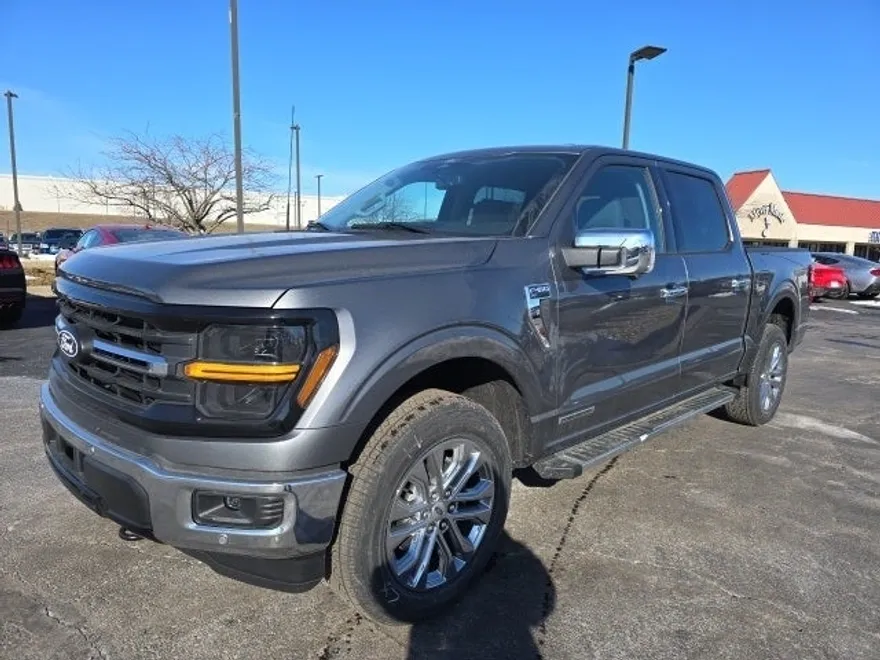 2025 Ford F-150 XLT photo 1