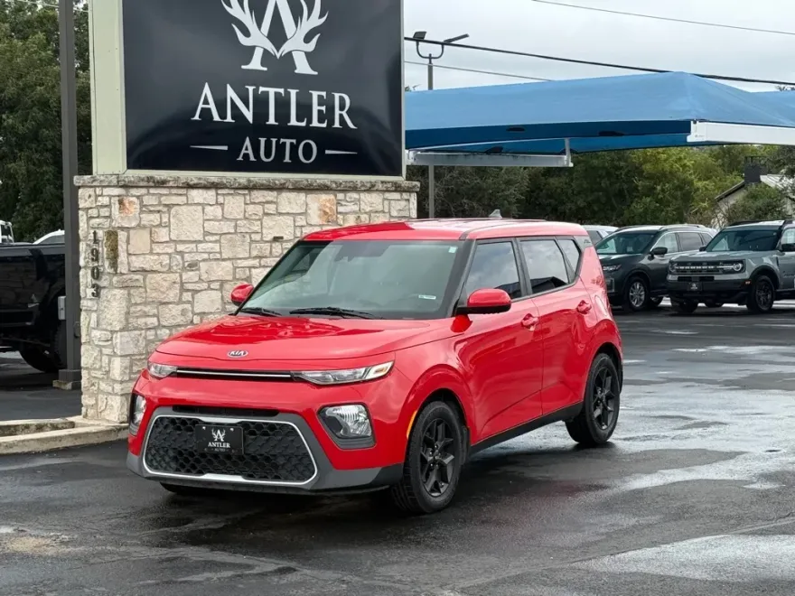 2020 Kia Soul LX S X-Line photo 1