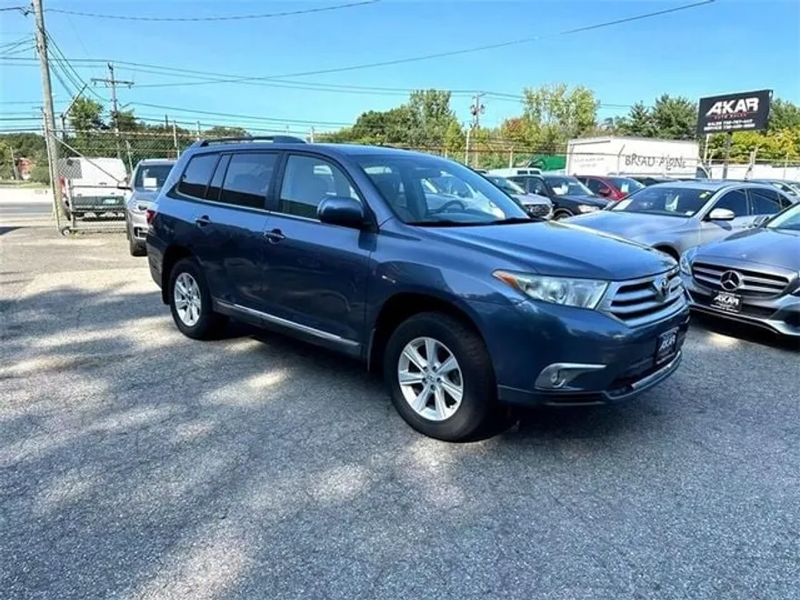 2012 Toyota Highlander photo 1