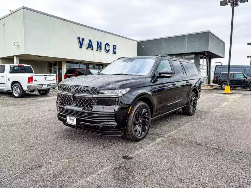 2025 Lincoln Navigator L Reserve photo 1