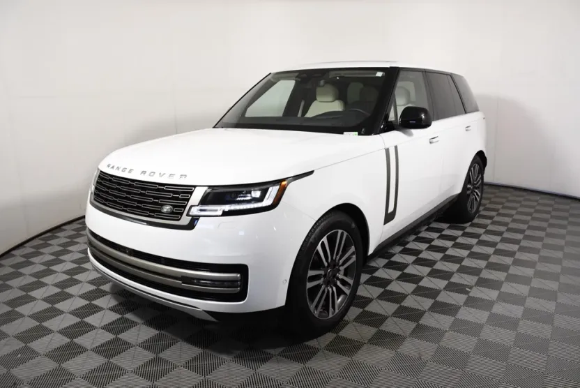 2025 Land Rover Range Rover SE photo 1