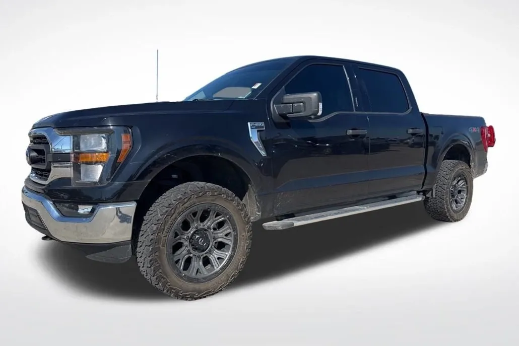 2023 Ford F-150 XLT photo 1