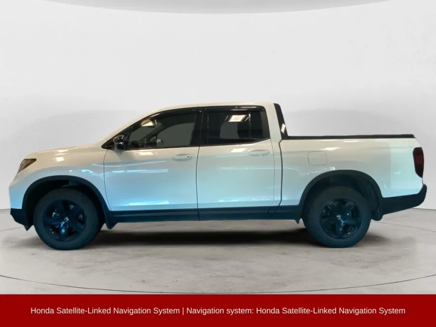 2021 Honda Ridgeline Black Edition photo 1