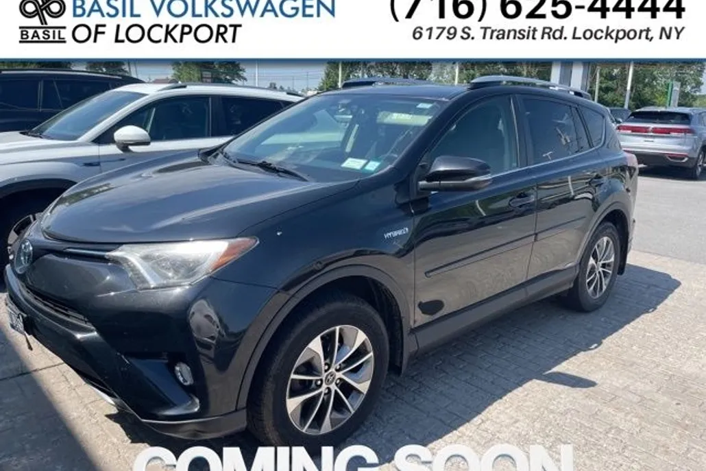 2016 Toyota RAV4 Hybrid XLE photo 1