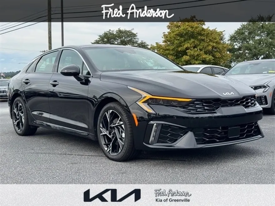 2025 Kia K5 GT-Line photo 1
