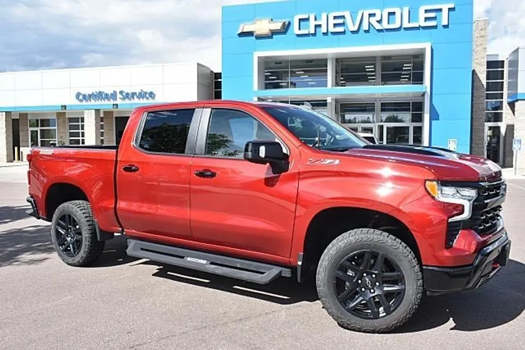 2024 Chevrolet Silverado 1500 LT Trail Boss photo 1