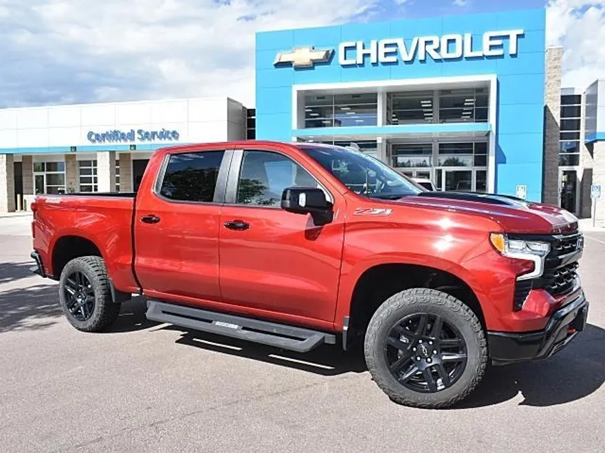 2024 Chevrolet Silverado 1500 LT Trail Boss photo 1