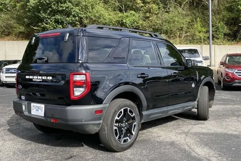 2024 Ford Bronco Sport Outer Banks photo 1