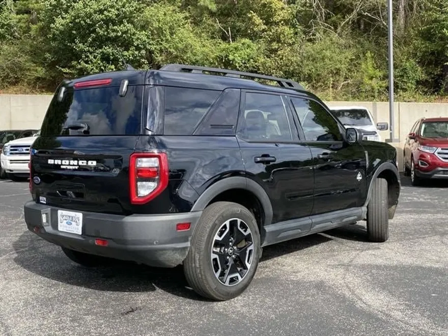 2024 Ford Bronco Sport Outer Banks photo 1