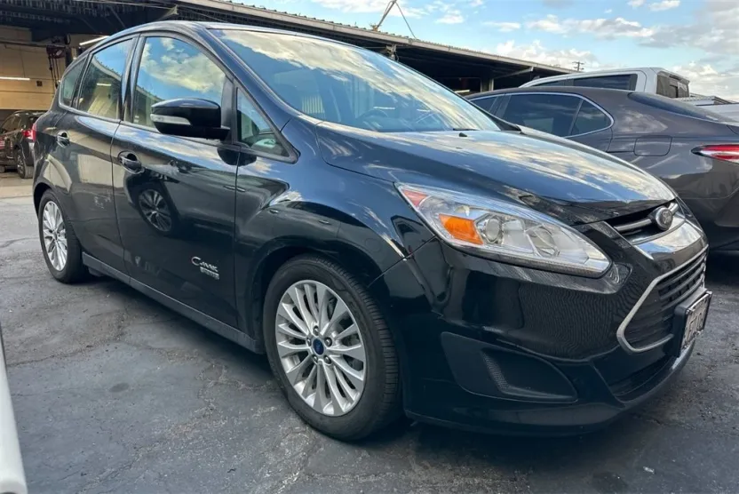 2017 Ford C-Max Energi SE photo 1