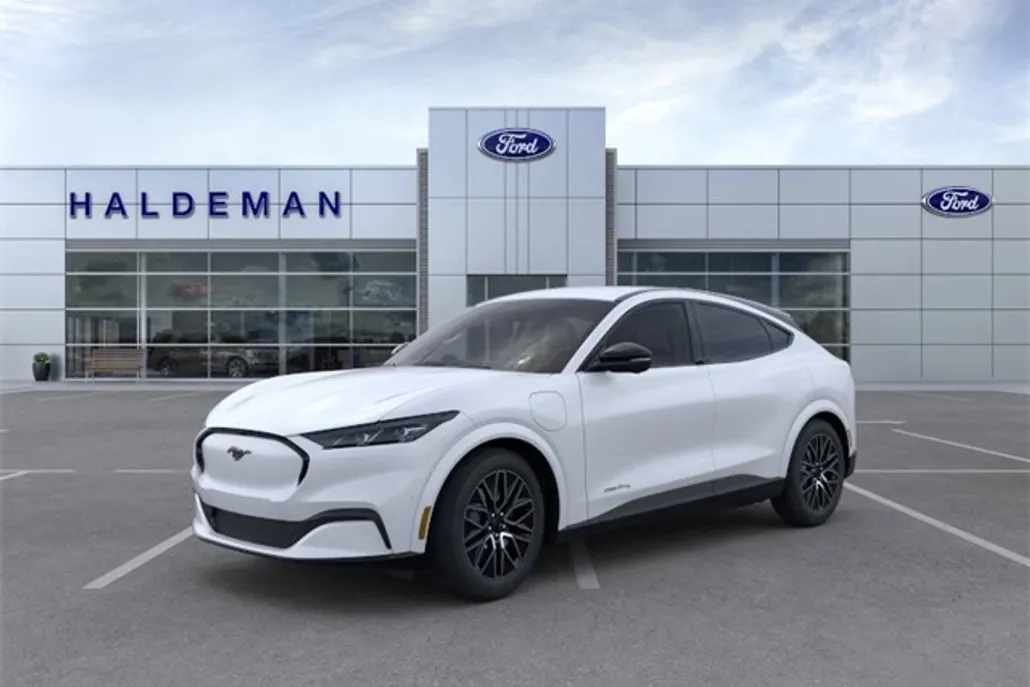 2025 Ford Mustang Mach-E Premium photo 1