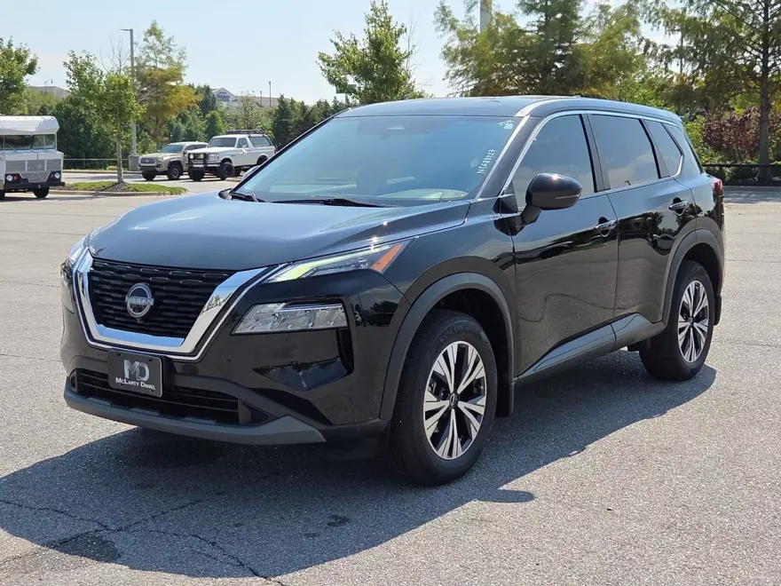 2022 Nissan Rogue SV photo 1