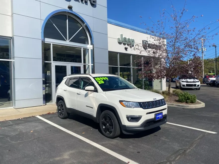 2020 Jeep Compass Latitude photo 1