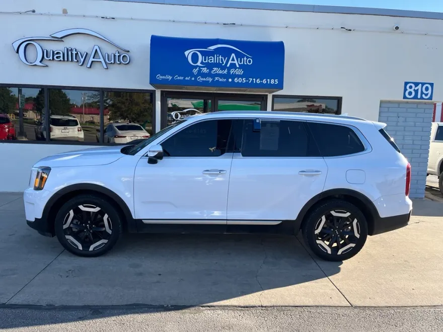 2024 Kia Telluride S photo 1