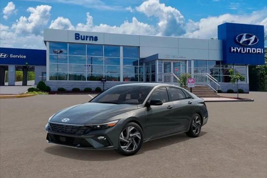 2025 Hyundai Elantra SEL Sport photo 1