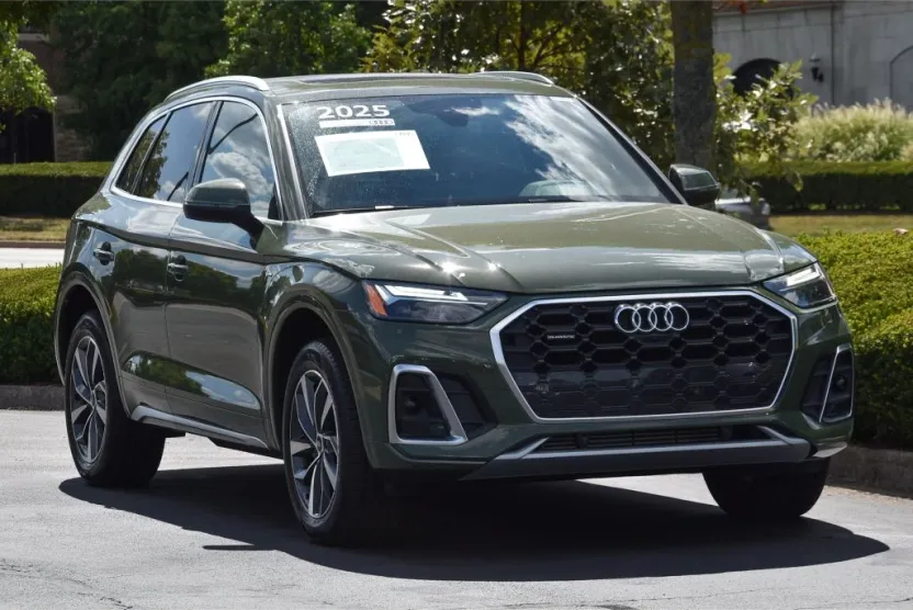 2025 Audi Q5 S line Premium Plus photo 1