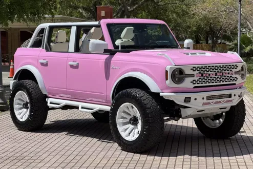 2024 Ford Bronco Big Bend photo 2