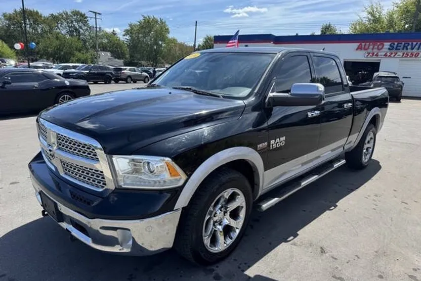 2014 Ram 1500 Laramie photo 1