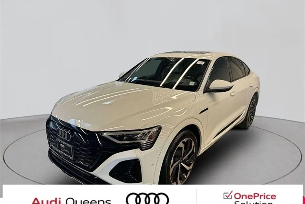 2024 Audi Q8 E-tron Prestige photo 1