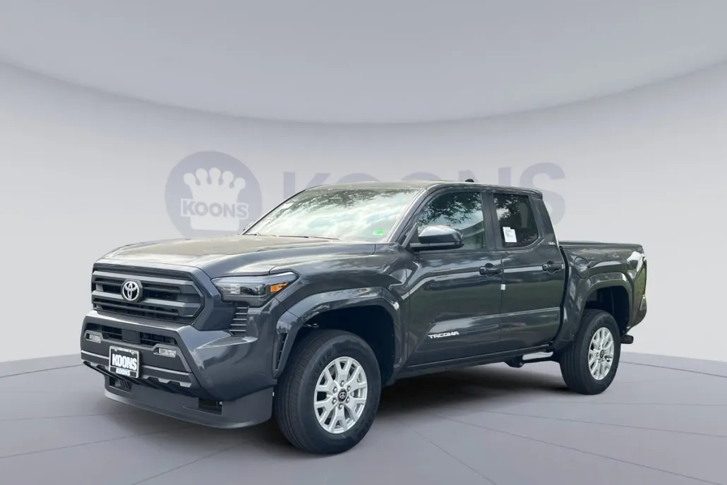 2025 Toyota Tacoma SR5 photo 1