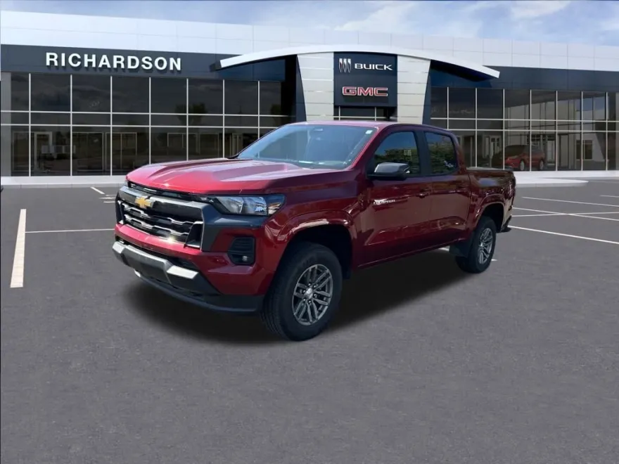 2024 Chevrolet Colorado LT photo 1