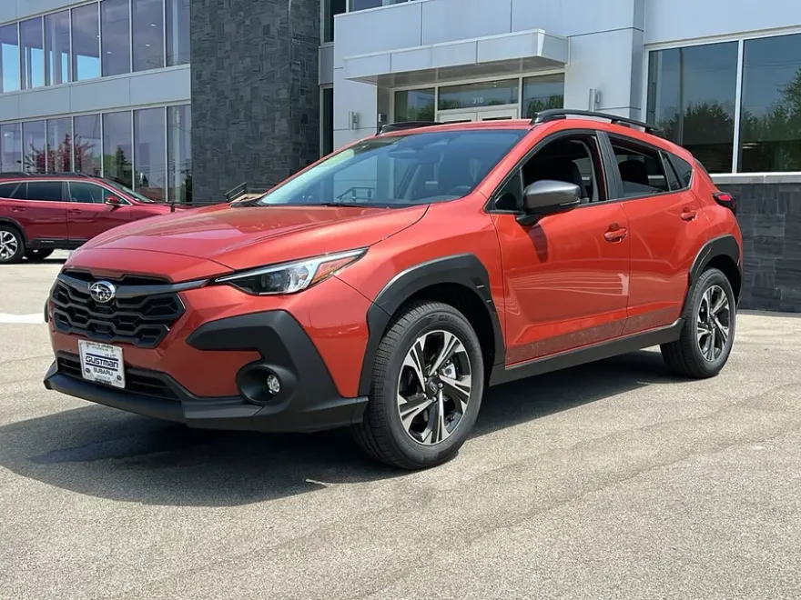2025 Subaru Crosstrek Premium photo 1