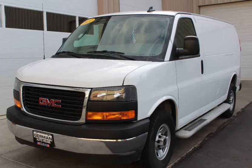 2023 Gmc Savana 2500 Cargo photo 1